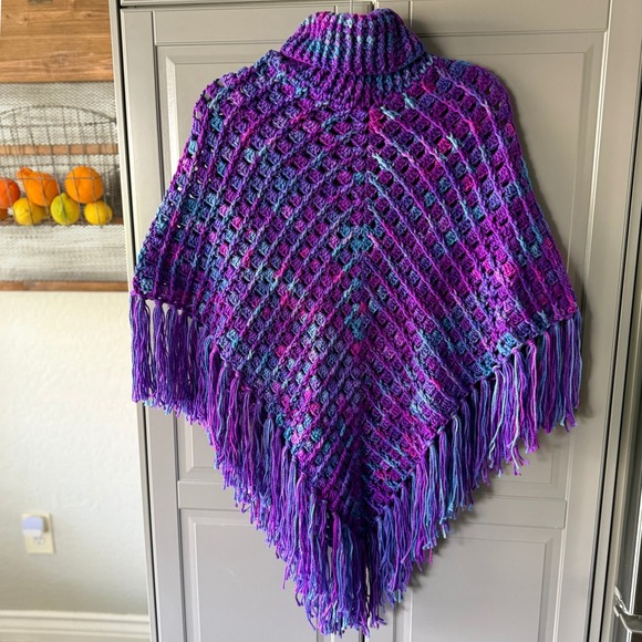 Vintage Women's Variegated Diamond Stitch Crochet Fringe Cowl Poncho, Purple,OS - Picture 6 of 11